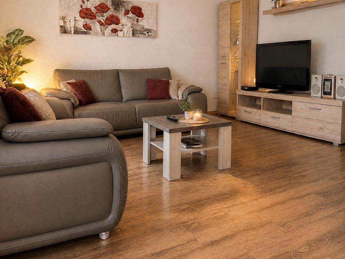 Quadernpark B03 – Grosszügige 4.5-Zimmer-Wohnung mit handgeschnitzter Holzdecke